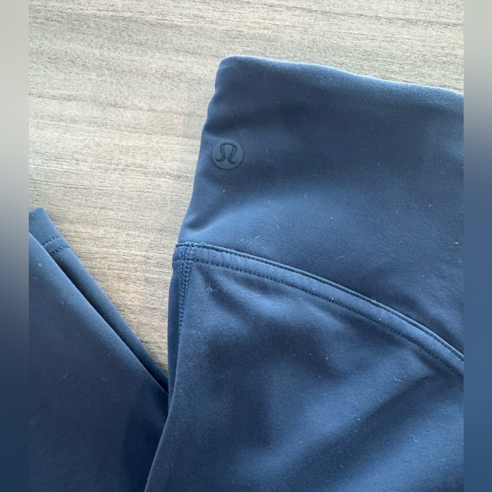 Lululemon Leggings. Navy Blue. Good condition. - Picture 2 of 6